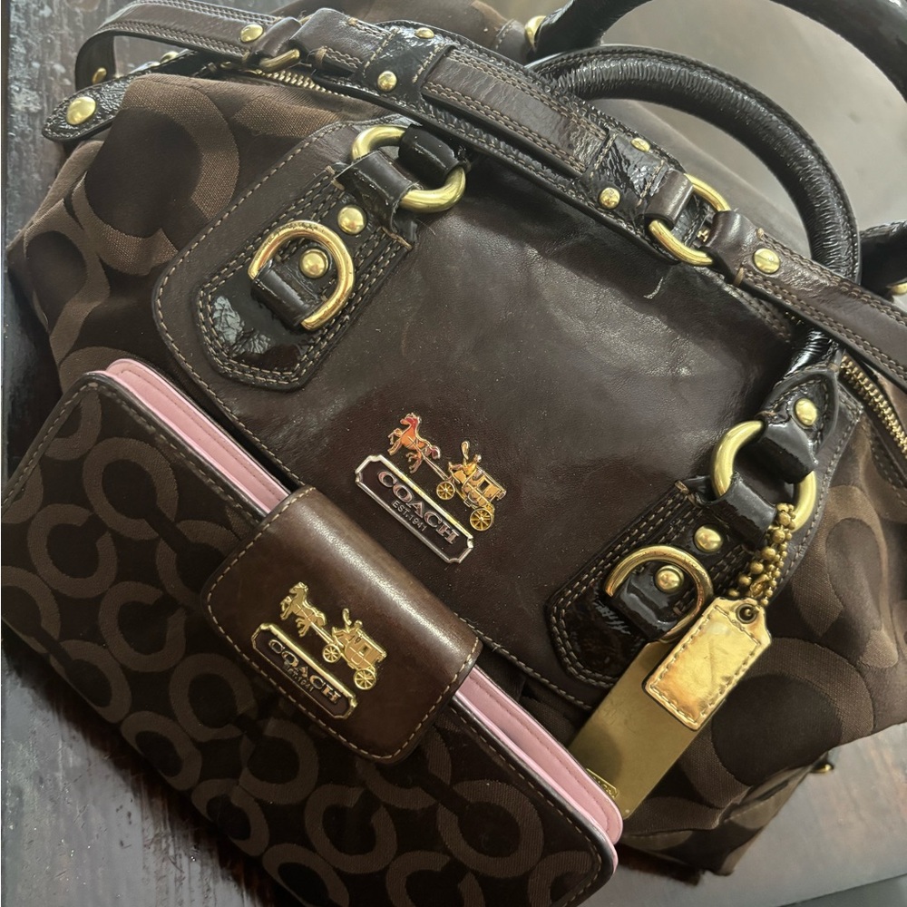 Coach Wallet and PURSE ! 👛